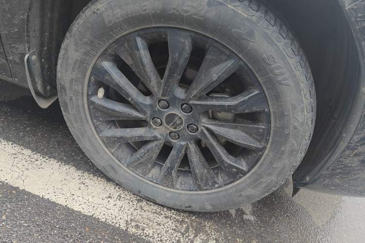 Used FORTHING T5 EVO 2021 1.5TD DCT Diamond Edition Right Front Wheel Hub