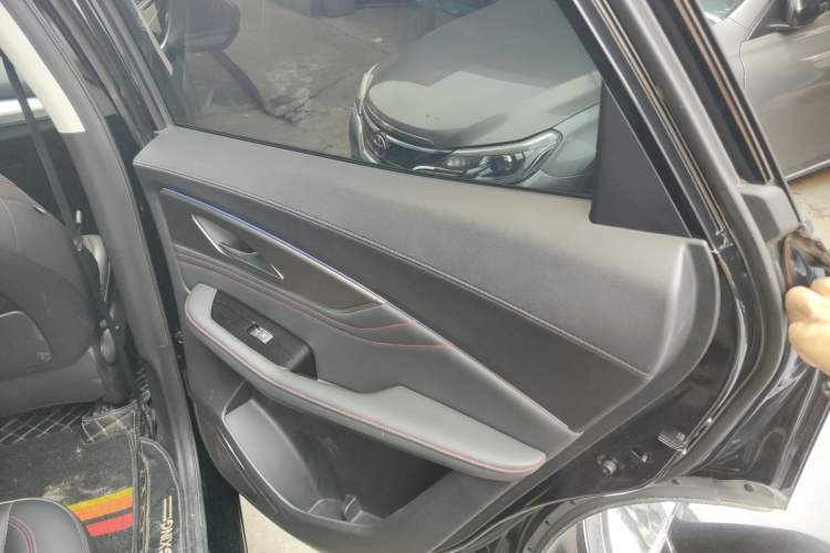 Used FORTHING T5 EVO 2021 1.5TD DCT Diamond Edition Right Rear Door Interior