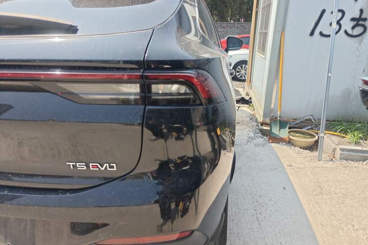 Used FORTHING T5 EVO 2021 1.5TD DCT Diamond Edition Right Rear Taillight