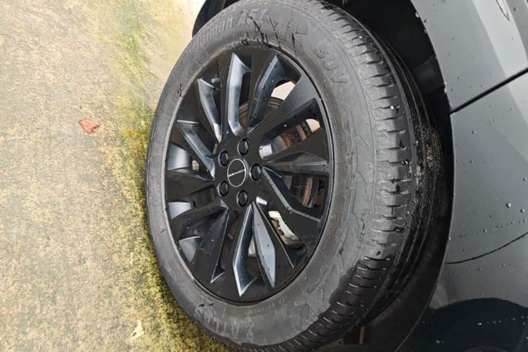 Used FORTHING T5 EVO 2021 1.5TD DCT Diamond Edition Right Rear Wheel Hub