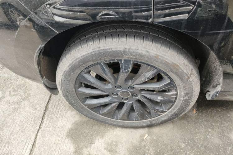 Used FORTHING T5 EVO 2021 1.5TD DCT Diamond Edition Right Rear Wheel Hub