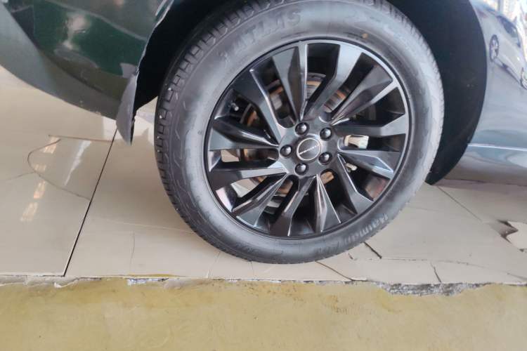 Used FORTHING T5 EVO 2021 1.5TD DCT Diamond Edition Right Rear Wheel Hub