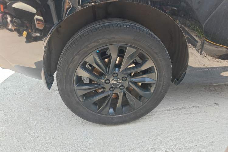 Used FORTHING T5 EVO 2021 1.5TD DCT Diamond Edition Right Rear Wheel Hub