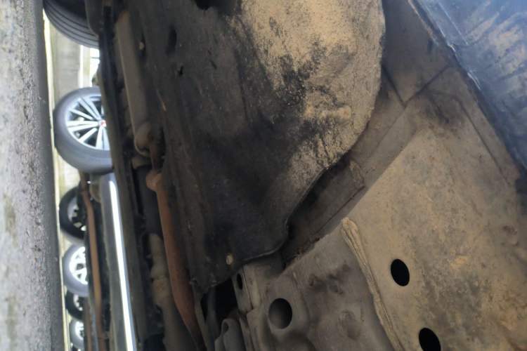 Used FORTHING T5 EVO 2021 1.5TD DCT Diamond Edition Right Side Sill