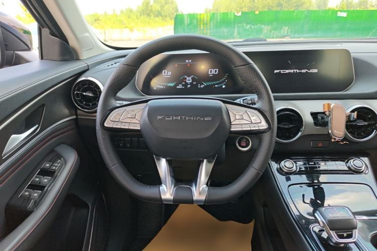 Used FORTHING T5 EVO 2021 1.5TD DCT Platinum Edition Steering Wheel