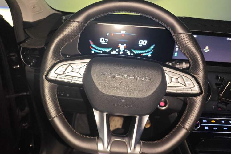 Used FORTHING T5 EVO 2021 1.5TD DCT Diamond Edition Steering Wheel