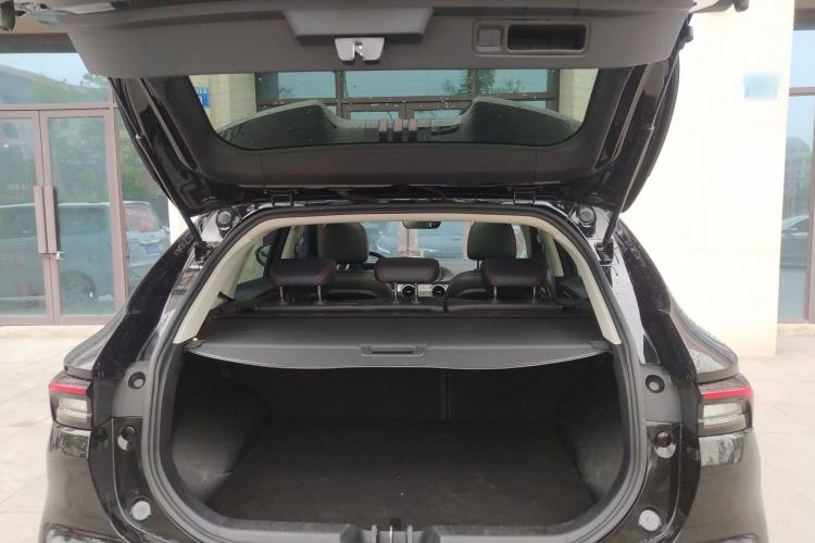 Used FORTHING T5 EVO 2021 1.5TD DCT Diamond Edition Trunk