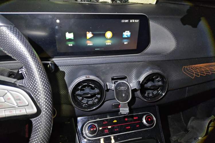 Used FORTHING T5 EVO 2021 1.5TD DCT Starry Edition Audio And AC Panel