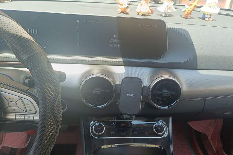 Used FORTHING T5 EVO 2021 1.5TD DCT Diamond Edition Audio And AC Panel