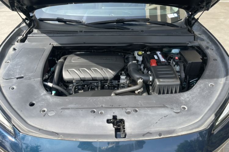 Used FORTHING T5 EVO 2021 1.5TD DCT Diamond Edition Engine Bay