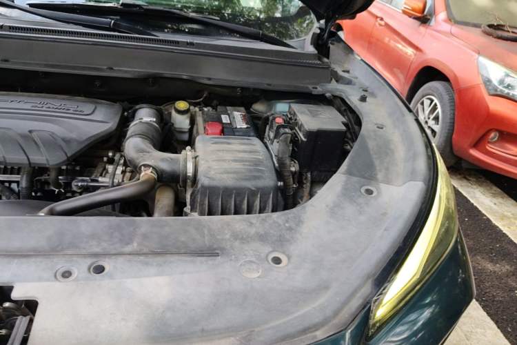 Used FORTHING T5 EVO 2021 1.5TD DCT Starry Edition Engine Bay Left