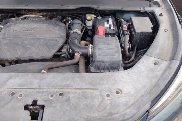 Used FORTHING T5 EVO 2021 1.5TD DCT Diamond Edition Engine Bay Left