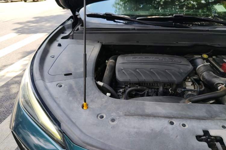 Used FORTHING T5 EVO 2021 1.5TD DCT Starry Edition Engine Bay Right