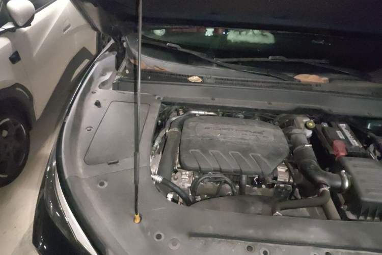 Used FORTHING T5 EVO 2021 1.5TD DCT Starry Edition Engine Bay Right