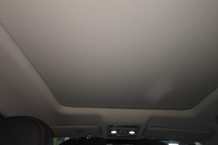 Used FORTHING T5 EVO 2021 1.5TD DCT Diamond Edition Headliner