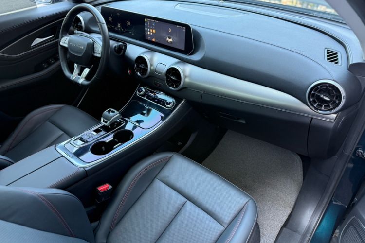 Used FORTHING T5 EVO 2021 1.5TD DCT Diamond Edition Interior 11