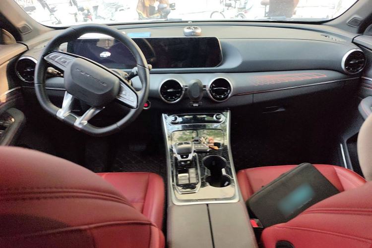 Used FORTHING T5 EVO 2021 1.5TD DCT Starry Edition Interior 2
