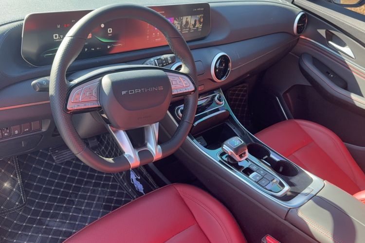 Used FORTHING T5 EVO 2021 1.5TD DCT Starry Edition Interior 3