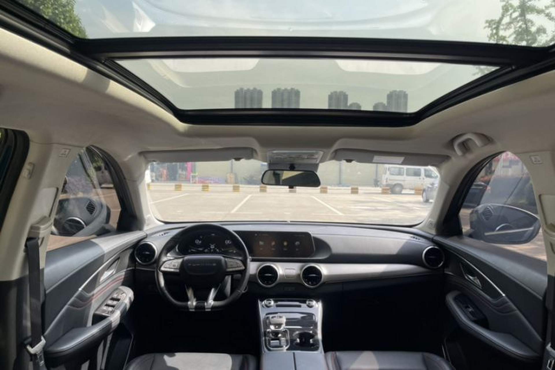 Used FORTHING T5 EVO 2021 1.5TD DCT Diamond Edition Interior 5