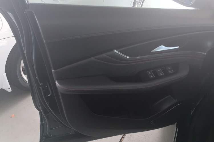 Used FORTHING T5 EVO 2021 1.5TD DCT Glory Edition Left Front Door Interior