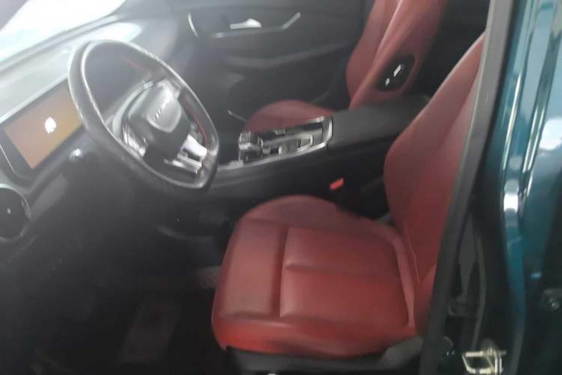 Used FORTHING T5 EVO 2021 1.5TD DCT Glory Edition Left Front Seat