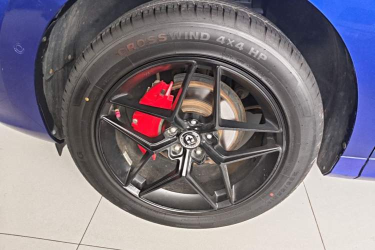 Used FORTHING T5 EVO 2021 1.5TD DCT Diamond Edition Left Front Wheel Hub