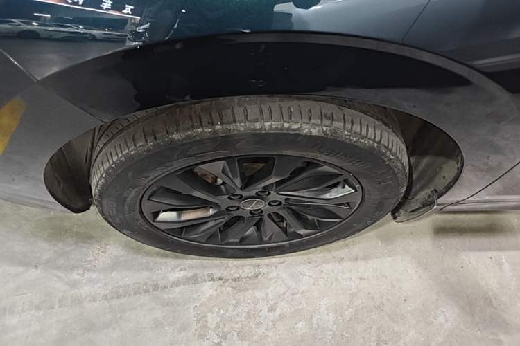 Used FORTHING T5 EVO 2021 1.5TD DCT Diamond Edition Left Front Wheel Hub