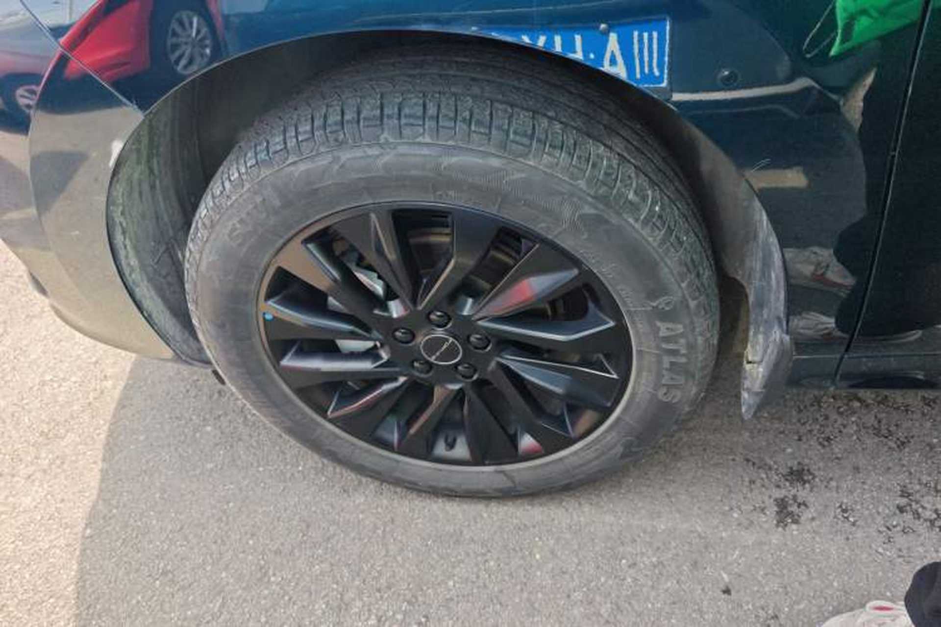 Used FORTHING T5 EVO 2021 1.5TD DCT Diamond Edition Left Front Wheel Hub