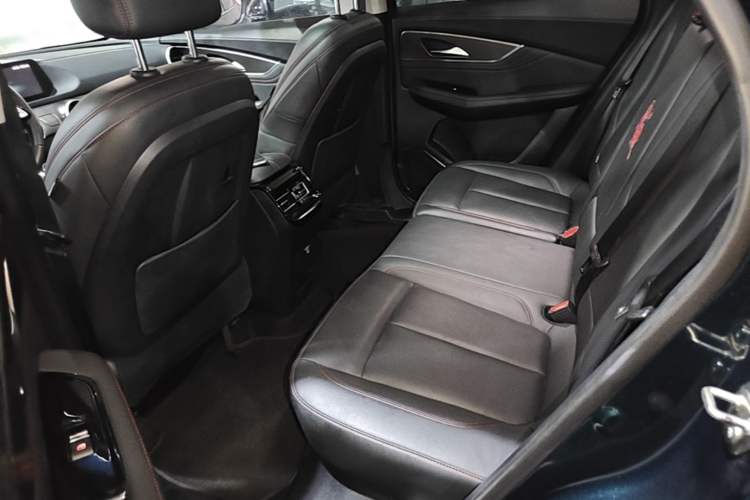 Used FORTHING T5 EVO 2021 1.5TD DCT Diamond Edition Left Rear Seat