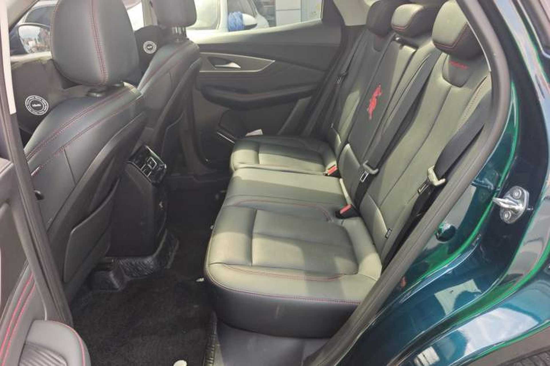 Used FORTHING T5 EVO 2021 1.5TD DCT Diamond Edition Left Rear Seat
