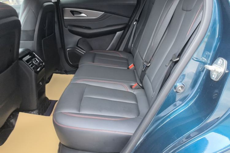 Used FORTHING T5 EVO 2021 1.5TD DCT Diamond Edition Left Rear Seat