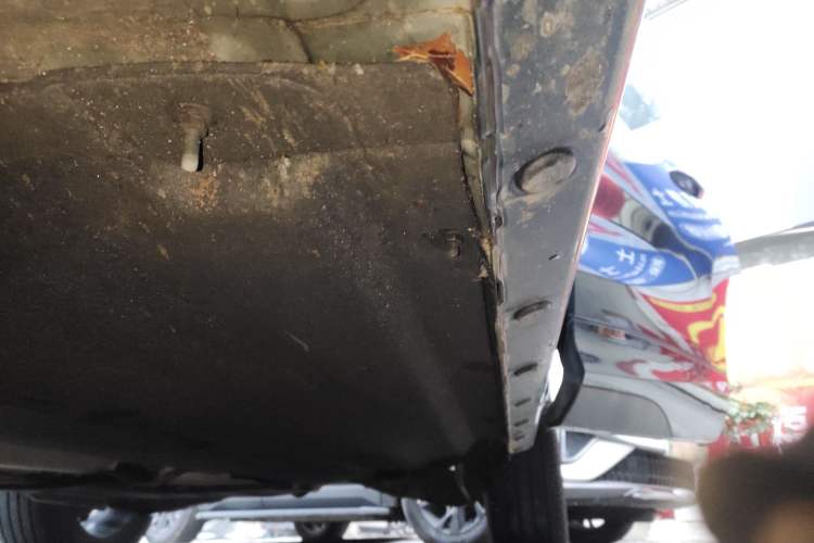 Used FORTHING T5 EVO 2021 1.5TD DCT Diamond Edition Left Side Sill