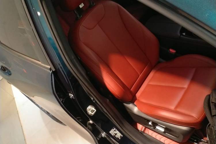 Used FORTHING T5 EVO 2021 1.5TD DCT Starry Edition Right Front Seat