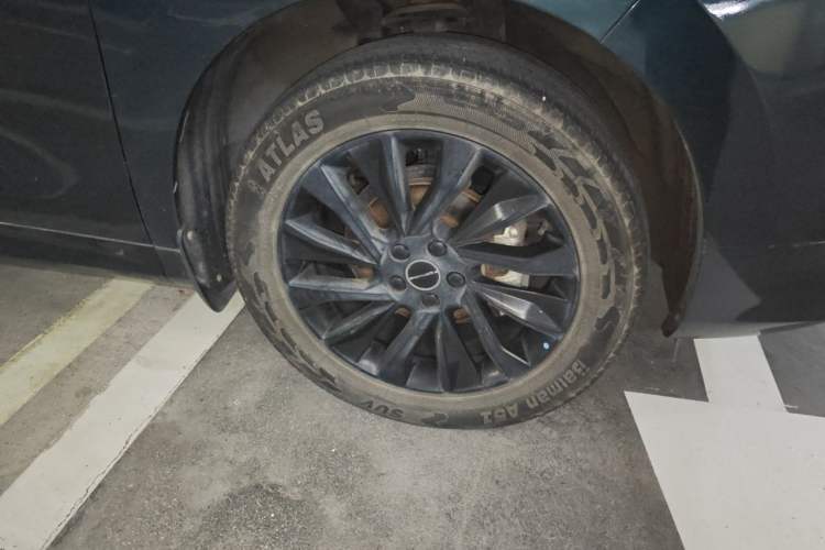Used FORTHING T5 EVO 2021 1.5TD DCT Starry Edition Right Front Wheel Hub