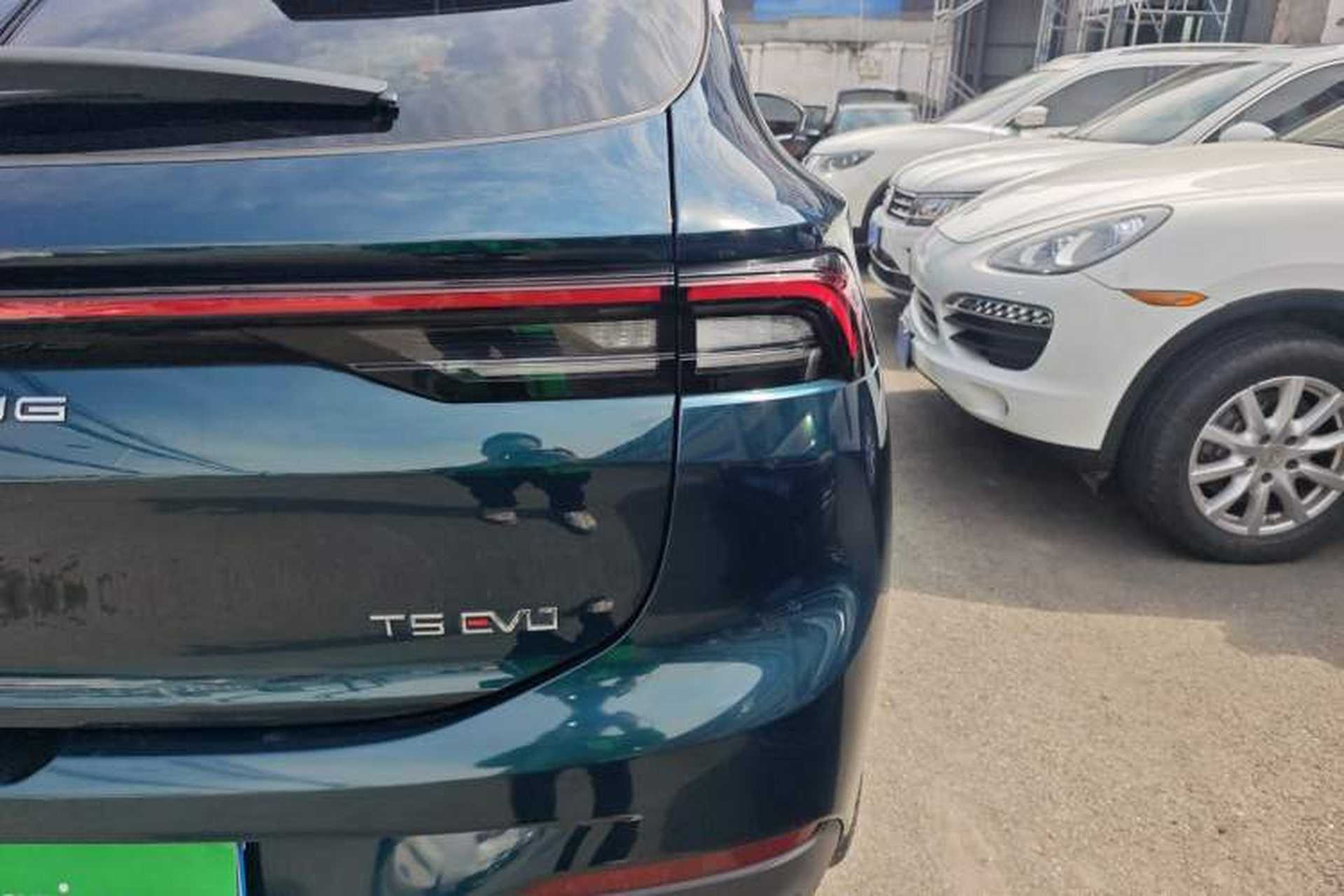 Used FORTHING T5 EVO 2021 1.5TD DCT Diamond Edition Right Rear Taillight