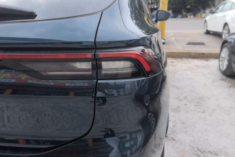 Used FORTHING T5 EVO 2021 1.5TD DCT Diamond Edition Right Rear Taillight