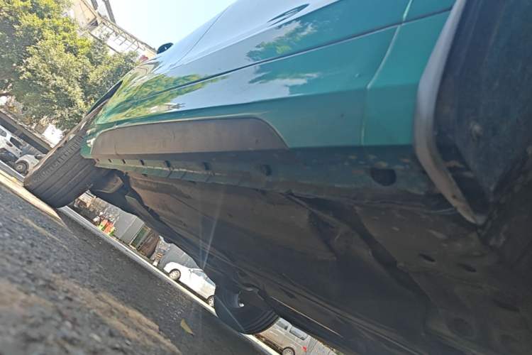 Used FORTHING T5 EVO 2021 1.5TD DCT Starry Edition Right Side Sill
