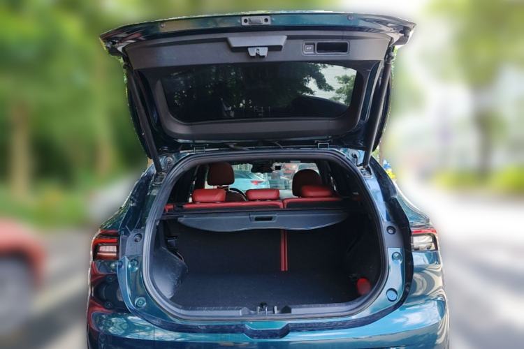 Used FORTHING T5 EVO 2021 1.5TD DCT Starry Edition Trunk