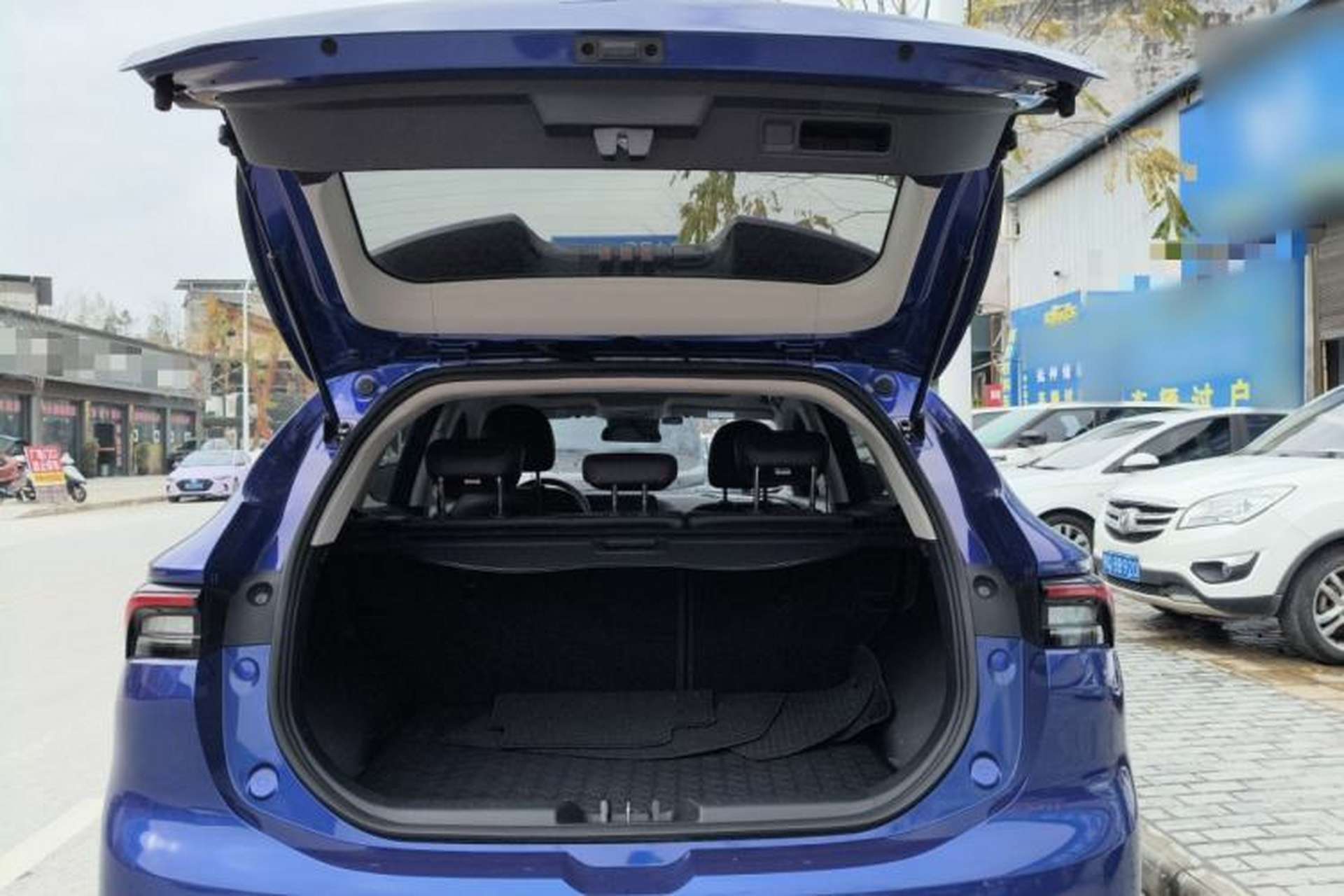 Used FORTHING T5 EVO 2021 1.5TD DCT Diamond Edition Trunk