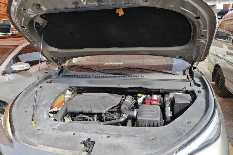 Used FORTHING T5 EVO 2021 1.5TD DCT Diamond Edition Engine Bay