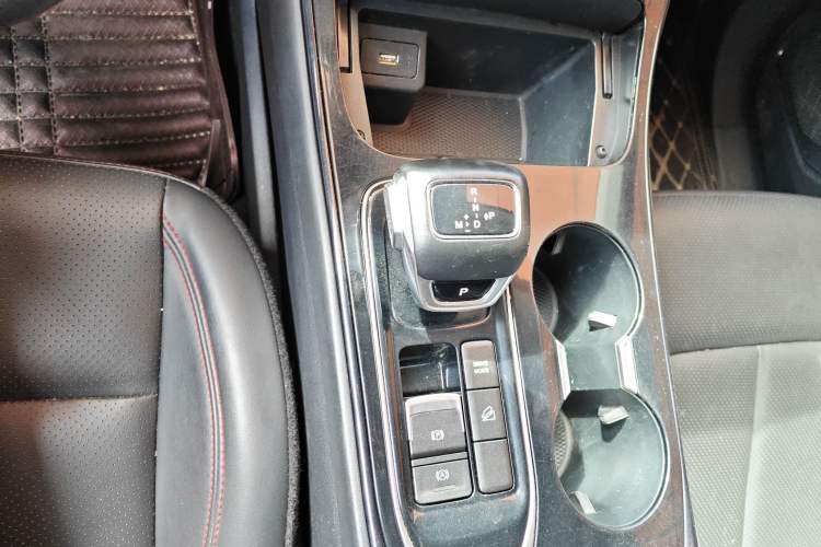 Used FORTHING T5 EVO 2021 1.5TD DCT Diamond Edition Gear Lever