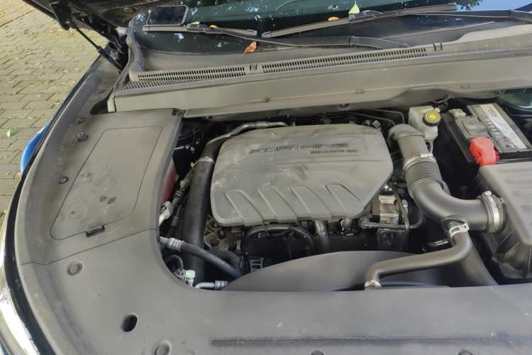 Used FORTHING T5 EVO 2021 1.5TD DCT Diamond Edition Engine Bay Right