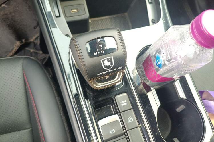 Used FORTHING T5 EVO 2021 1.5TD DCT Diamond Edition Gear Lever