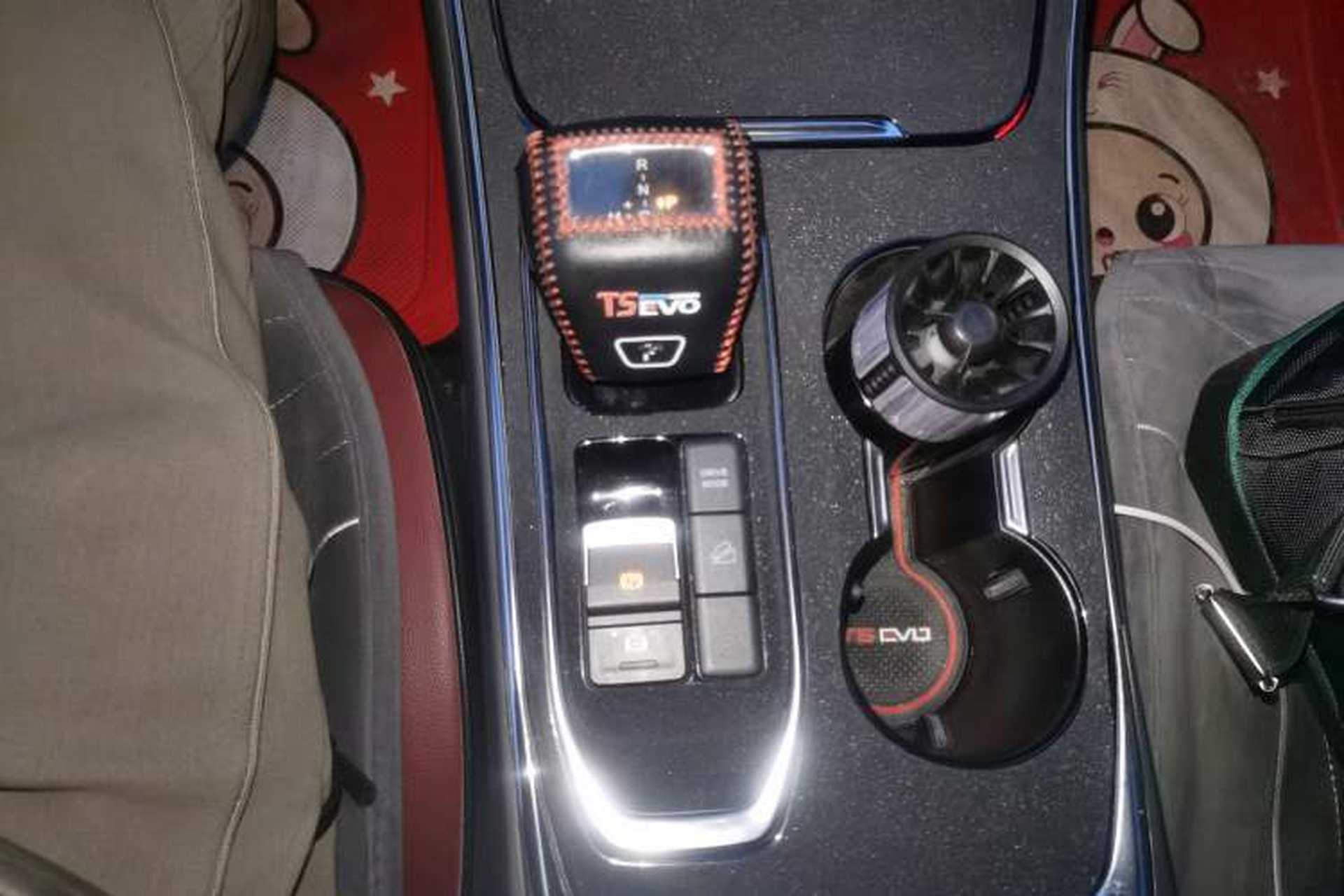 Used FORTHING T5 EVO 2021 1.5TD DCT Diamond Edition Gear Lever
