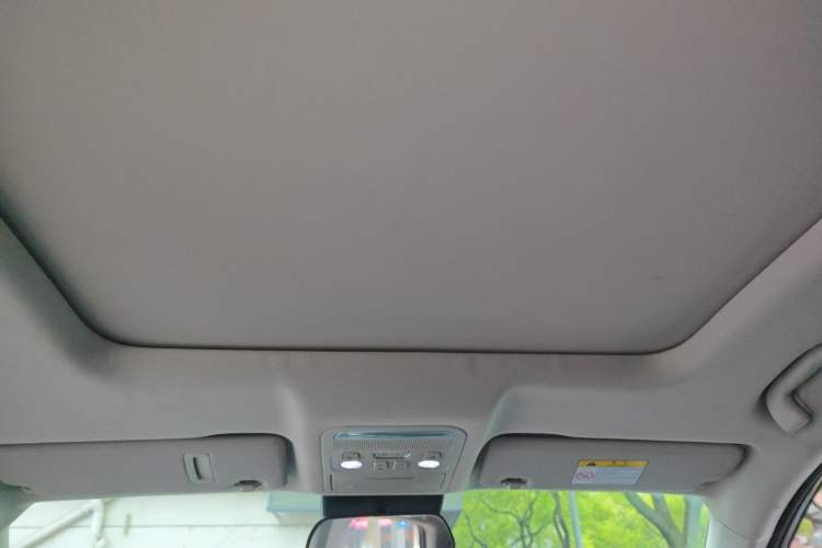 Used FORTHING T5 EVO 2021 1.5TD DCT Diamond Edition Headliner