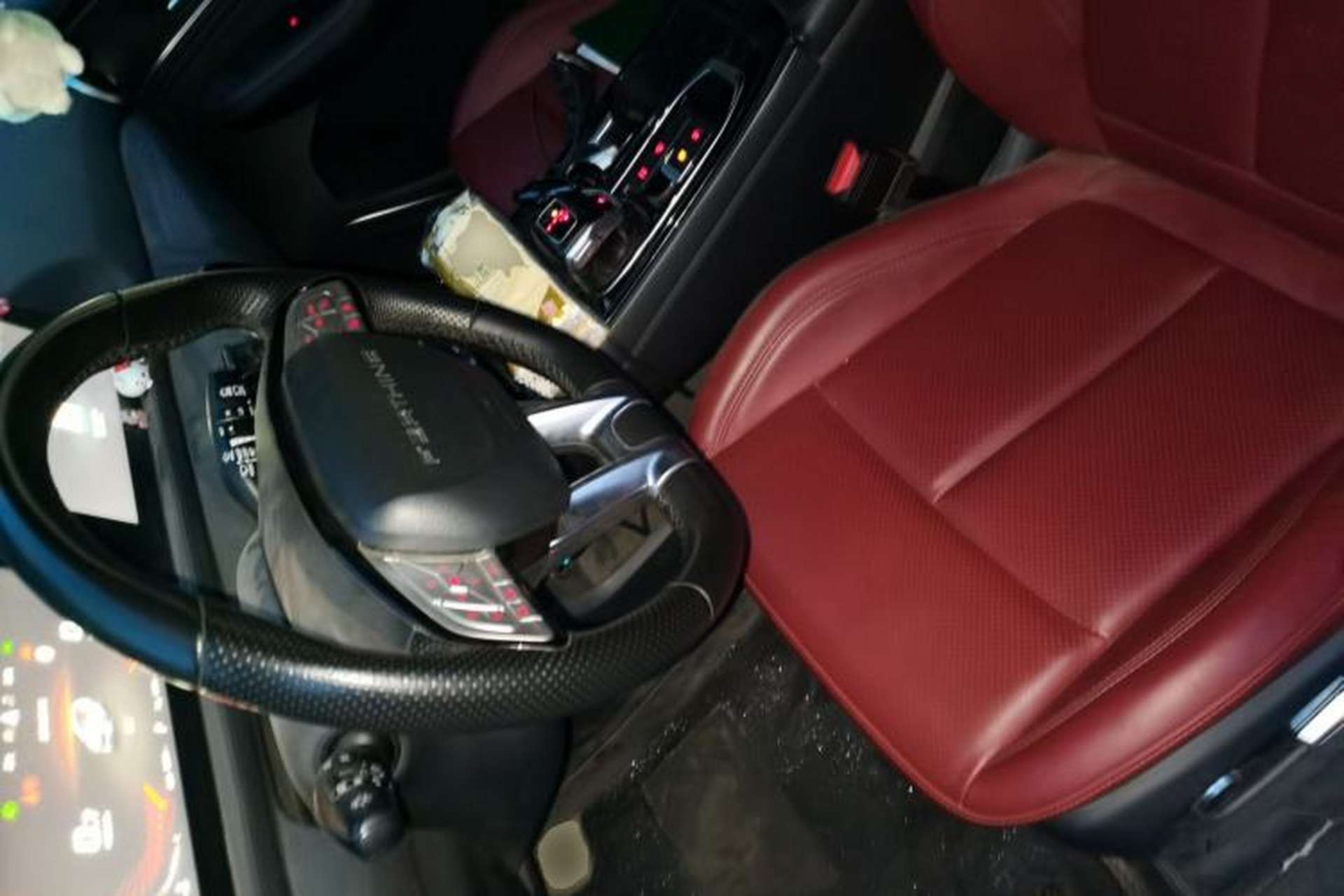 Used FORTHING T5 EVO 2021 1.5TD DCT Starry Edition Left Front Seat