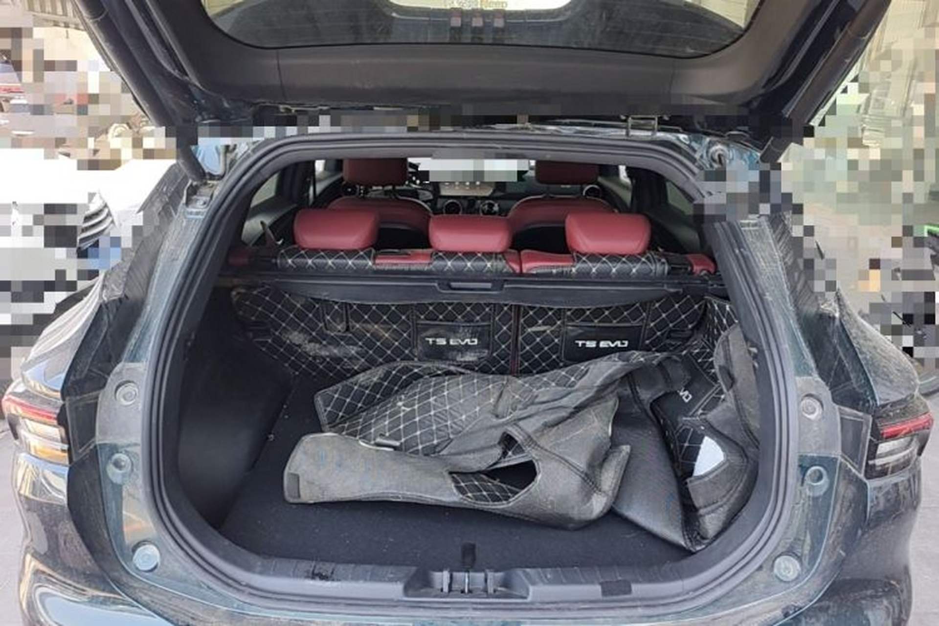 Used FORTHING T5 EVO 2021 1.5TD DCT Starry Edition Trunk