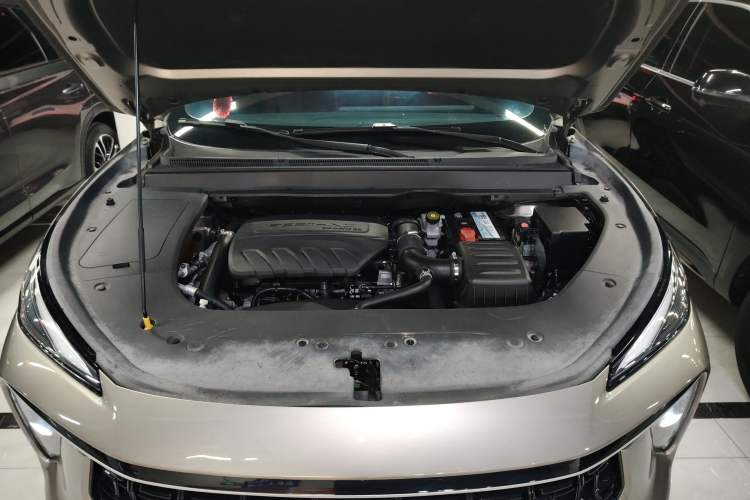Used FORTHING T5 EVO 2021 1.5TD DCT Starry Edition Engine Bay