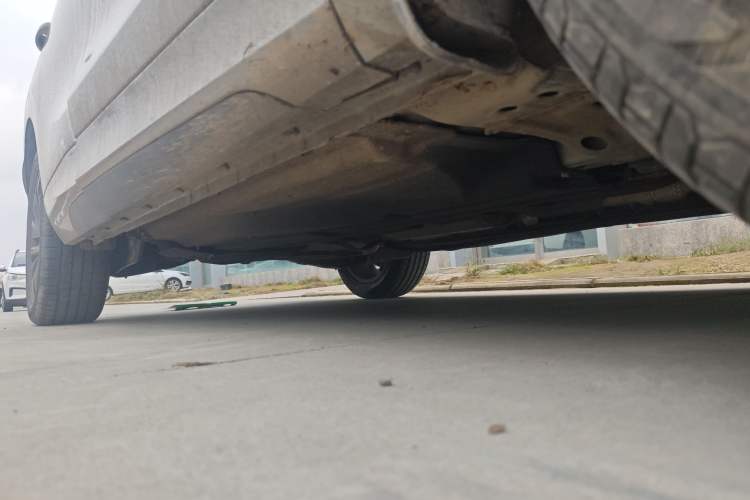 Used FORTHING T5 EVO 2021 1.5TD DCT Starry Edition Right Side Sill