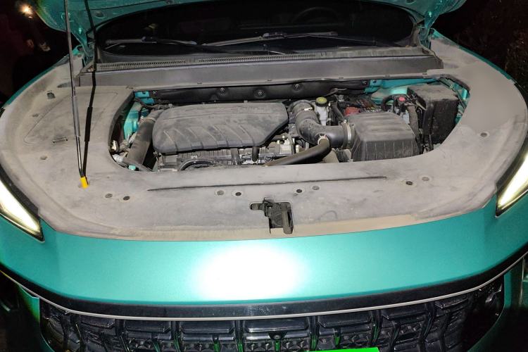Used FORTHING T5 EVO 2021 1.5TD DCT Starry Edition Engine Bay